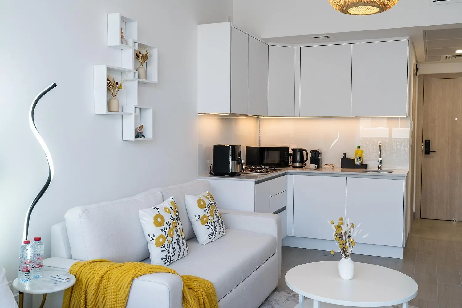 Brand New Vibrant Studio In Jvc Dubai